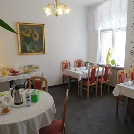 Hotel-pension Schloss -miramar 3*