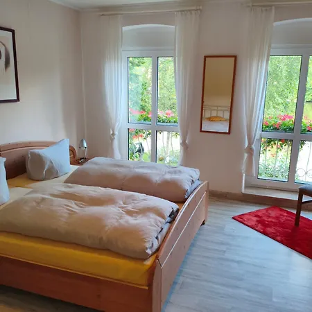Hotel-pension Schloss -miramar Bed & Breakfast